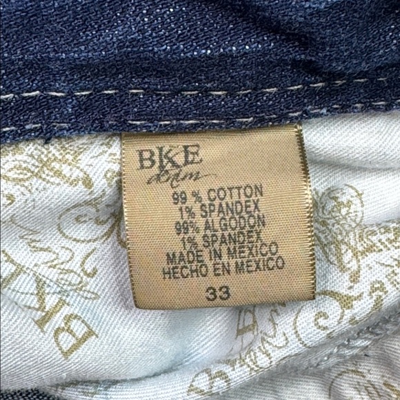 BKE Denim Bermuda Shorts Size 33 20" Inseam - Picture 11 of 13